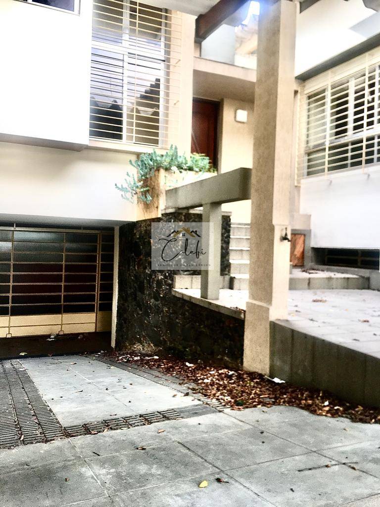 Casa com 5 quartos, 320m², à venda, Casa Verde